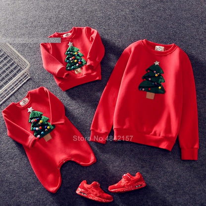 Family Look for Dad Mommy and Me 2020 Father Mother Daughter Christmas New Year Cotton Sweater Outfits Family Matching Clothes